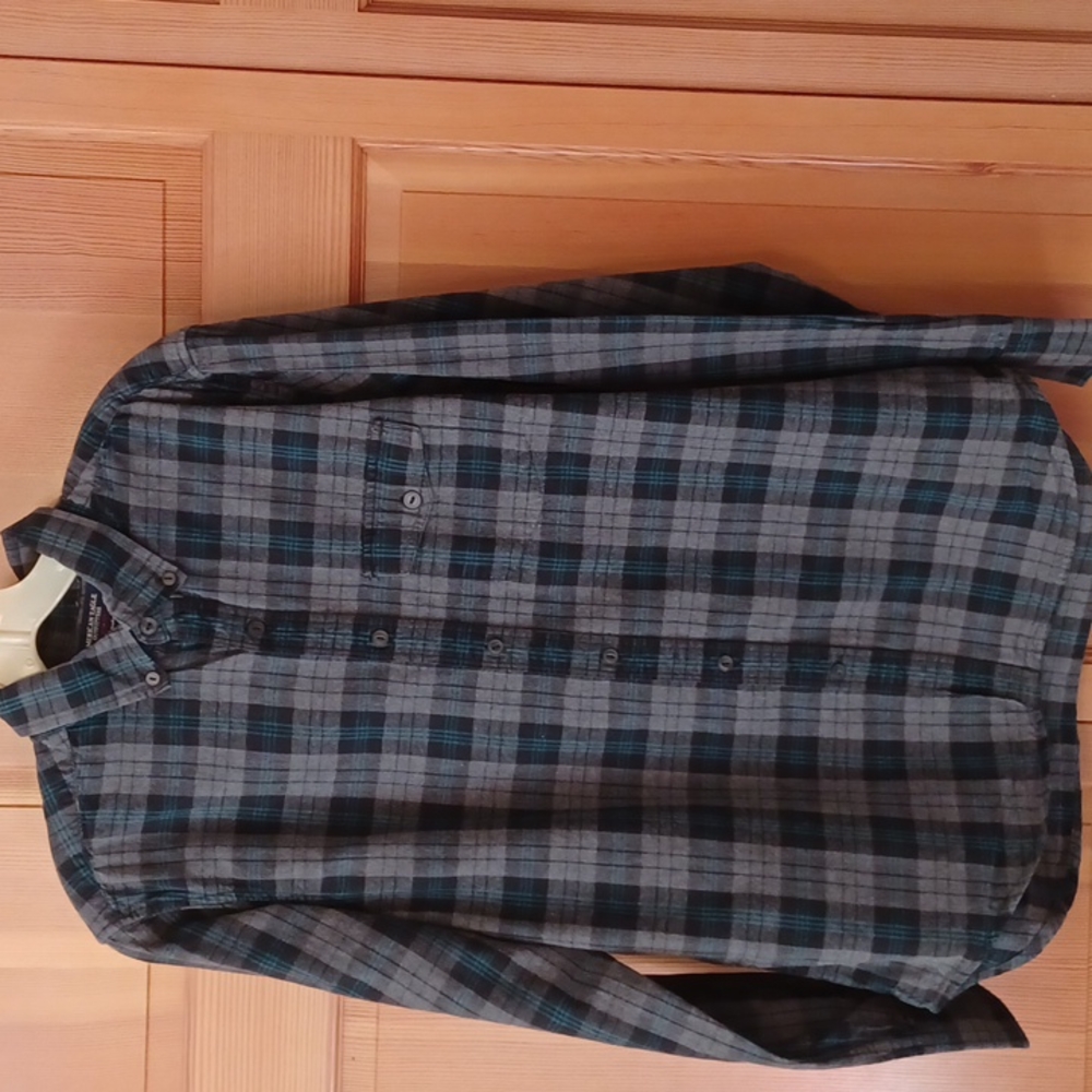 Mens slim fit button down flannel shirt